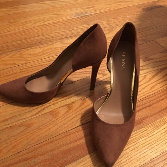 Pointy toe heels - Picture 2 of 4